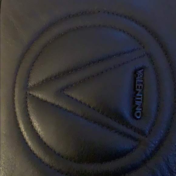 EUC Mario Valentino Mia Sauvage leather camera bag - Picture 4 of 6